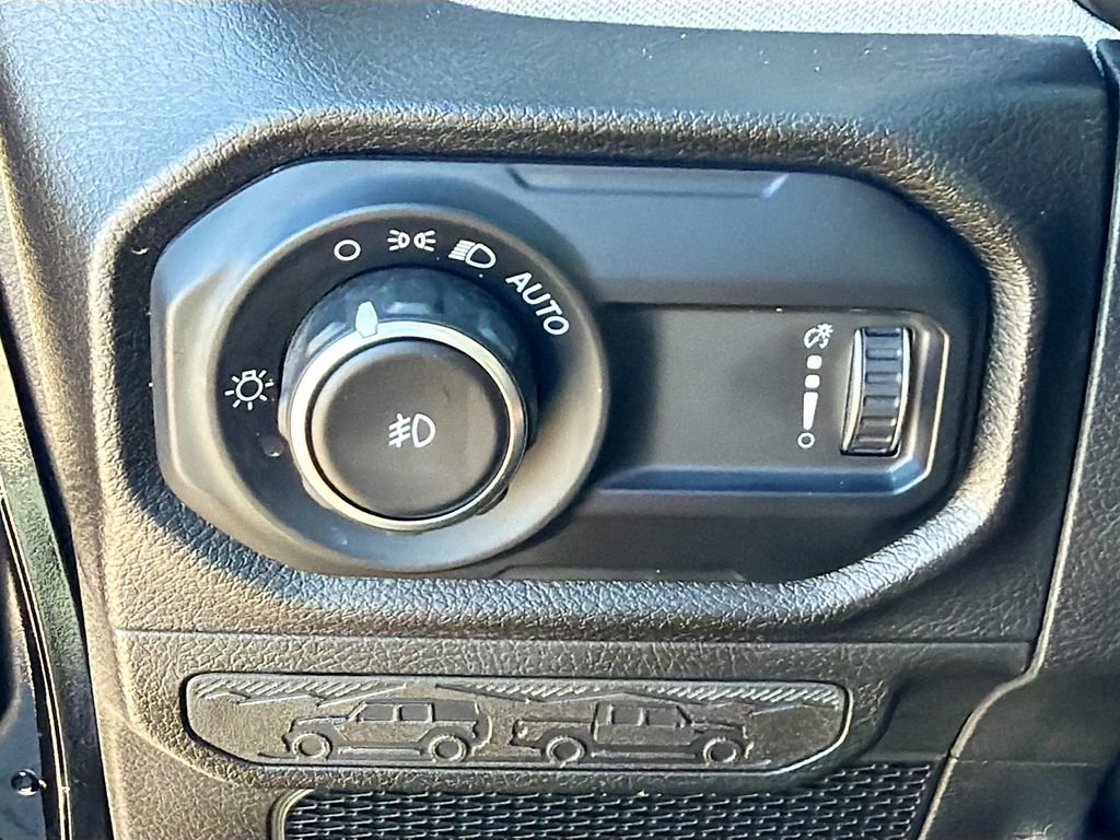 Used 2024 Jeep Wrangler Sport S image 29