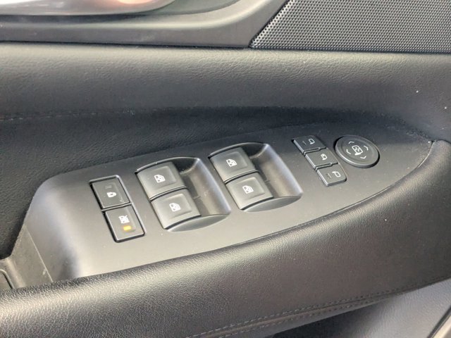 Used 2018 Cadillac Escalade ESV Luxury image 12