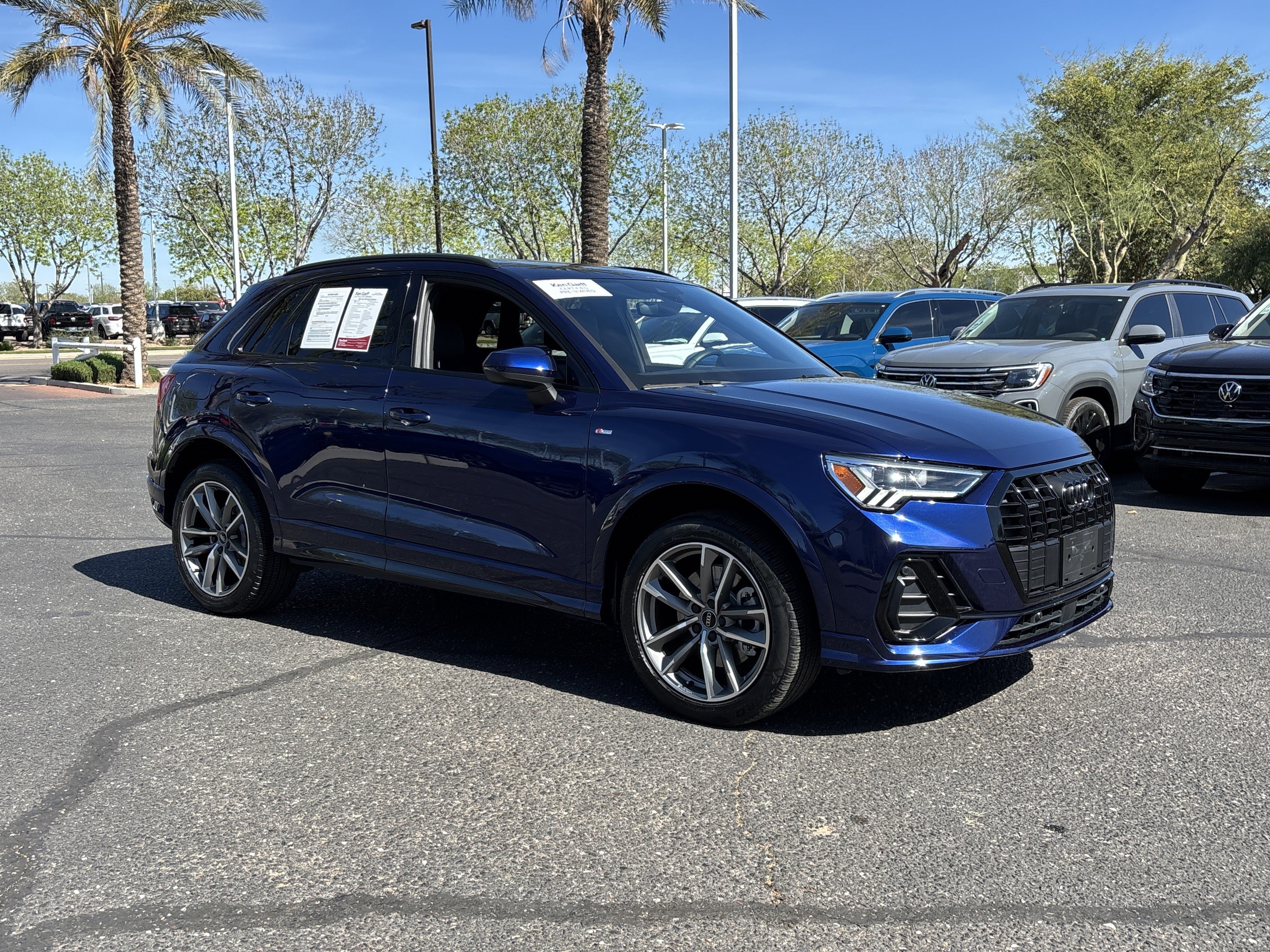 Used 2023 Audi Q3 2.0T Premium w/ Black Optic Sport Package image 6