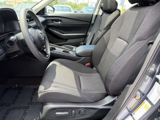 Certified 2025 Honda Accord SE image 17
