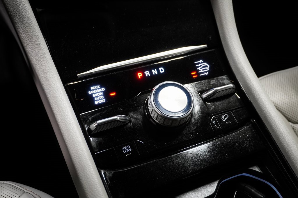 Certified 2022 Jeep Grand Cherokee L Overland w/ MOPAR Finishing Package image 34