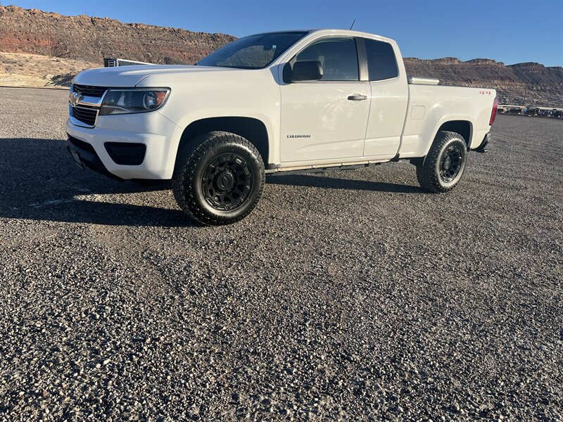 Used 2016 Chevrolet Colorado W/T w/ WT Convenience Package AWD/4WD image 4
