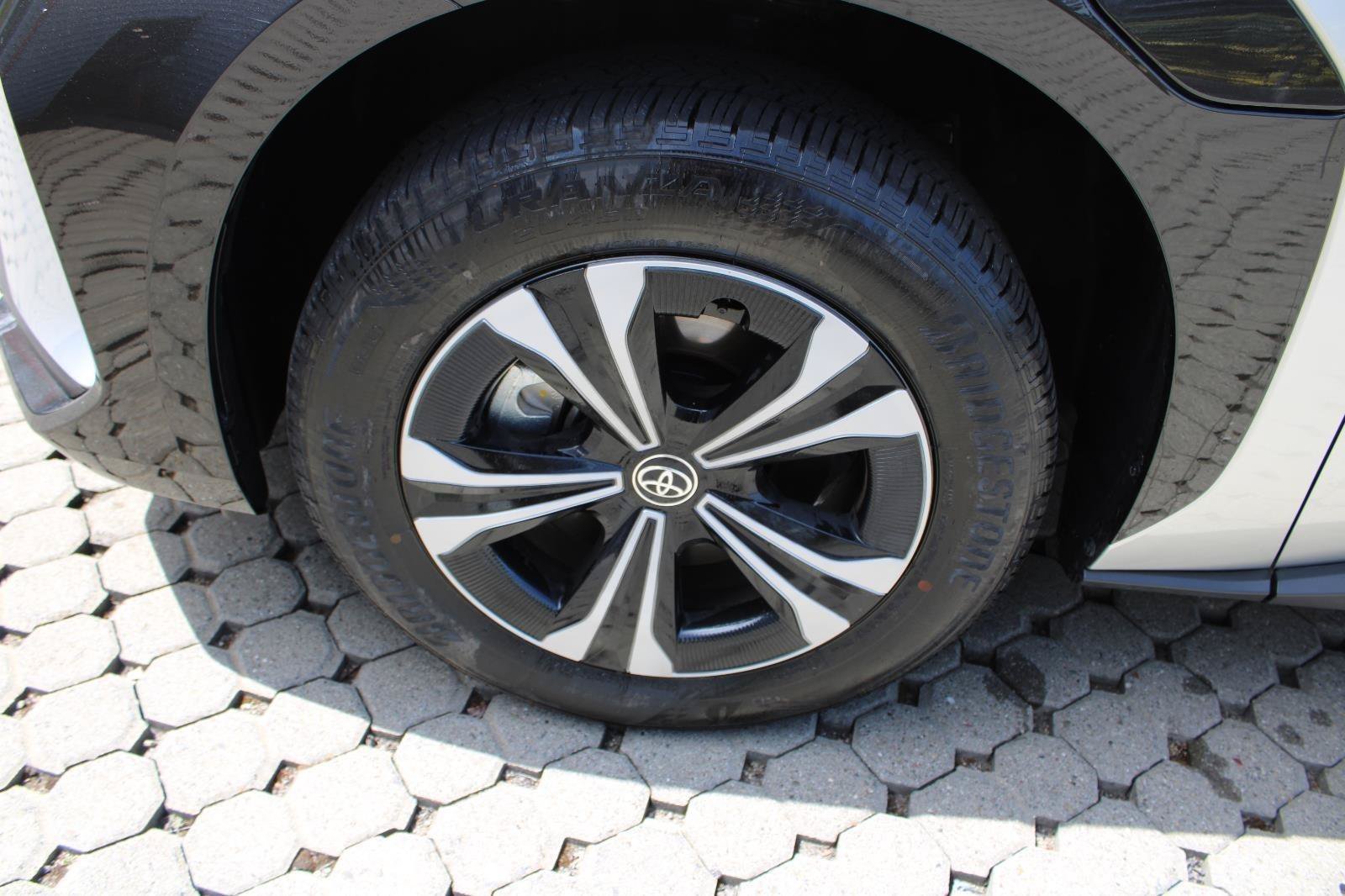 Used 2024 Toyota bZ4X AWD w/ Weather Package image 12