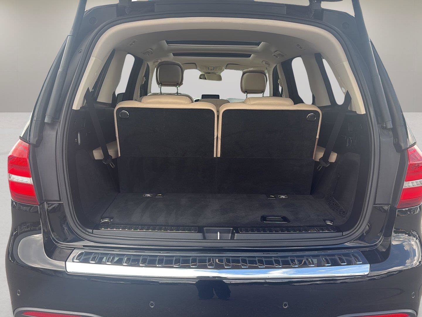 Used 2019 Mercedes-Benz GLS 550 4MATIC image 26