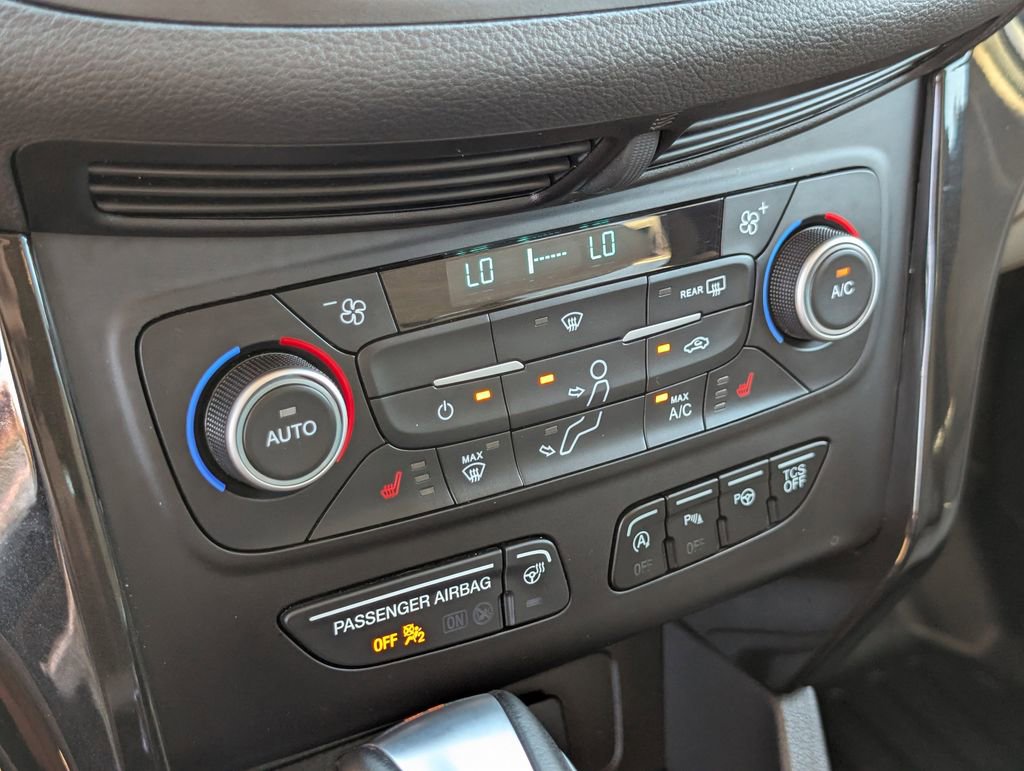 Used 2019 Ford Escape Titanium image 28