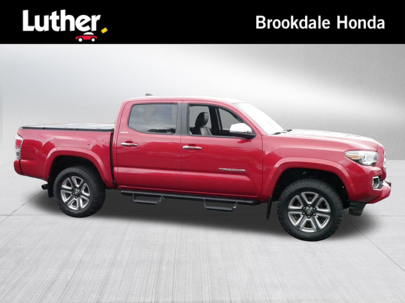 Used 2019 Toyota Tacoma Limited image 1