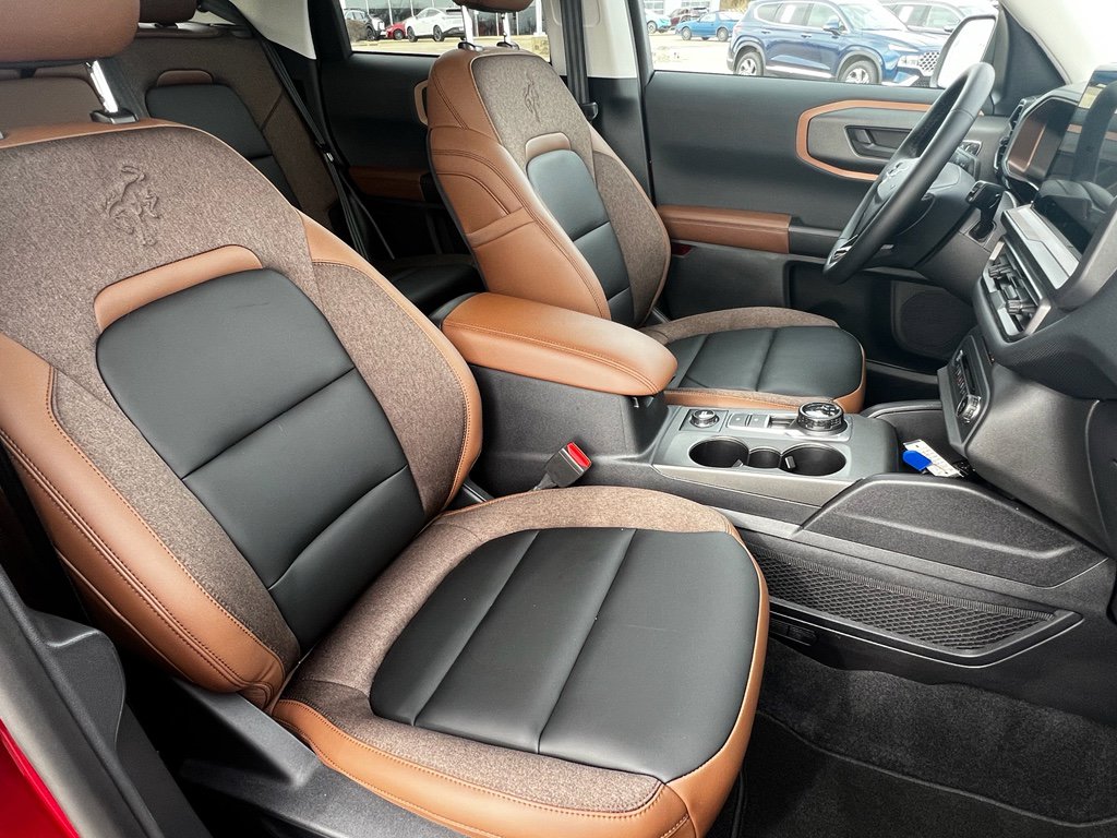 Used 2025 Ford Bronco Sport Outer Banks image 19