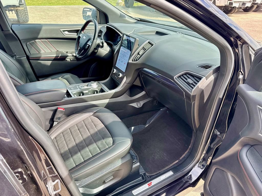 Certified 2021 Ford Edge ST-Line image 19