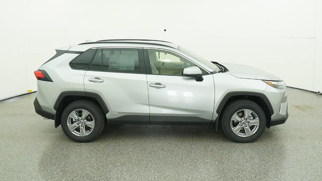 New 2025 Toyota RAV4 XLE AWD/4WD image 14