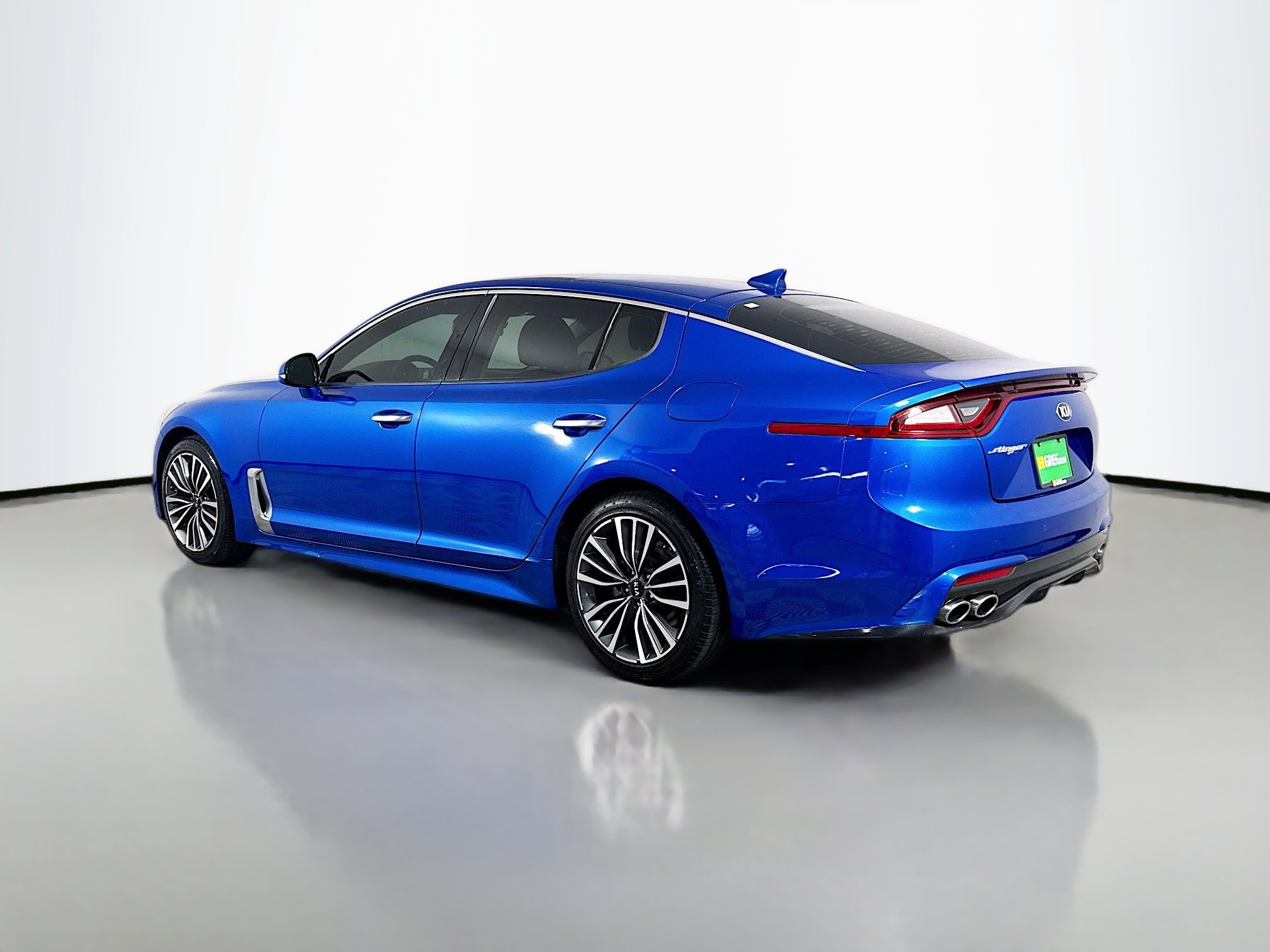 Used 2019 Kia Stinger w/ Sun & Sound Package image 7