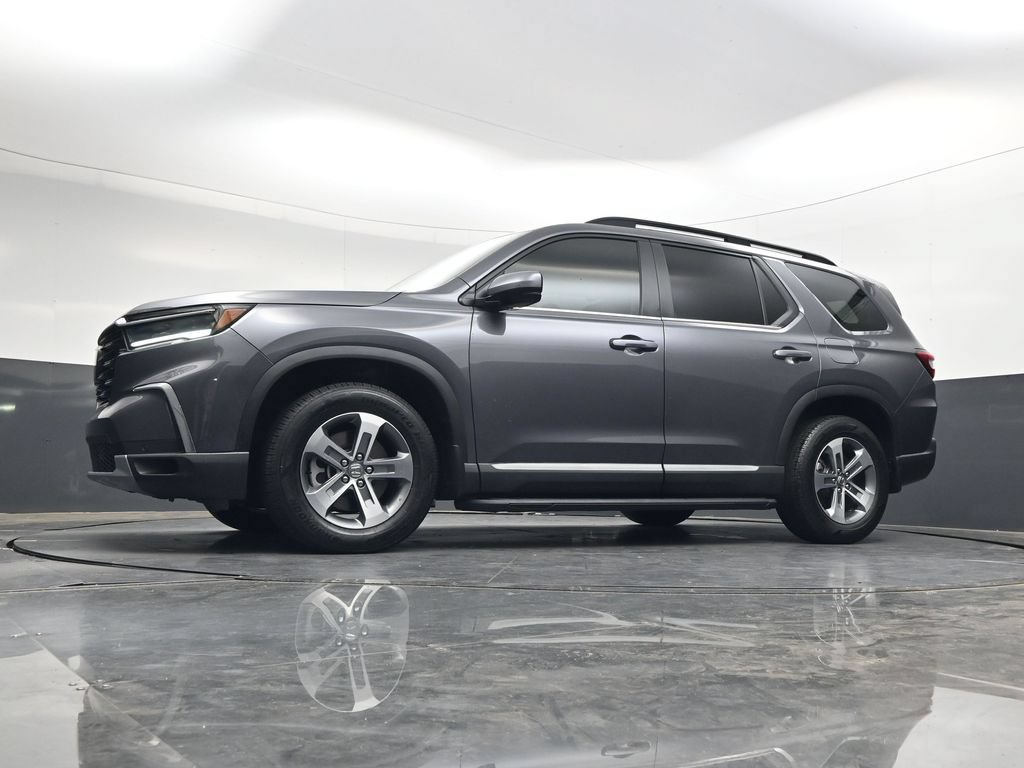 Certified 2025 Honda Pilot EX-L image 42