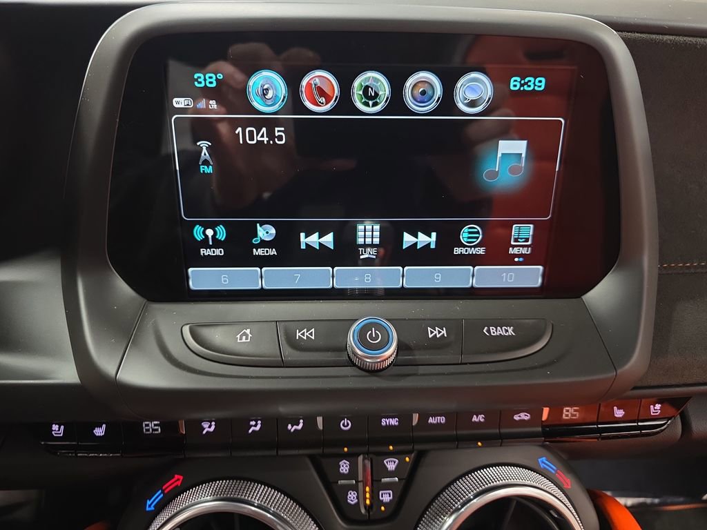 Used 2018 Chevrolet Camaro SS w/ Hot Wheels Edition image 21