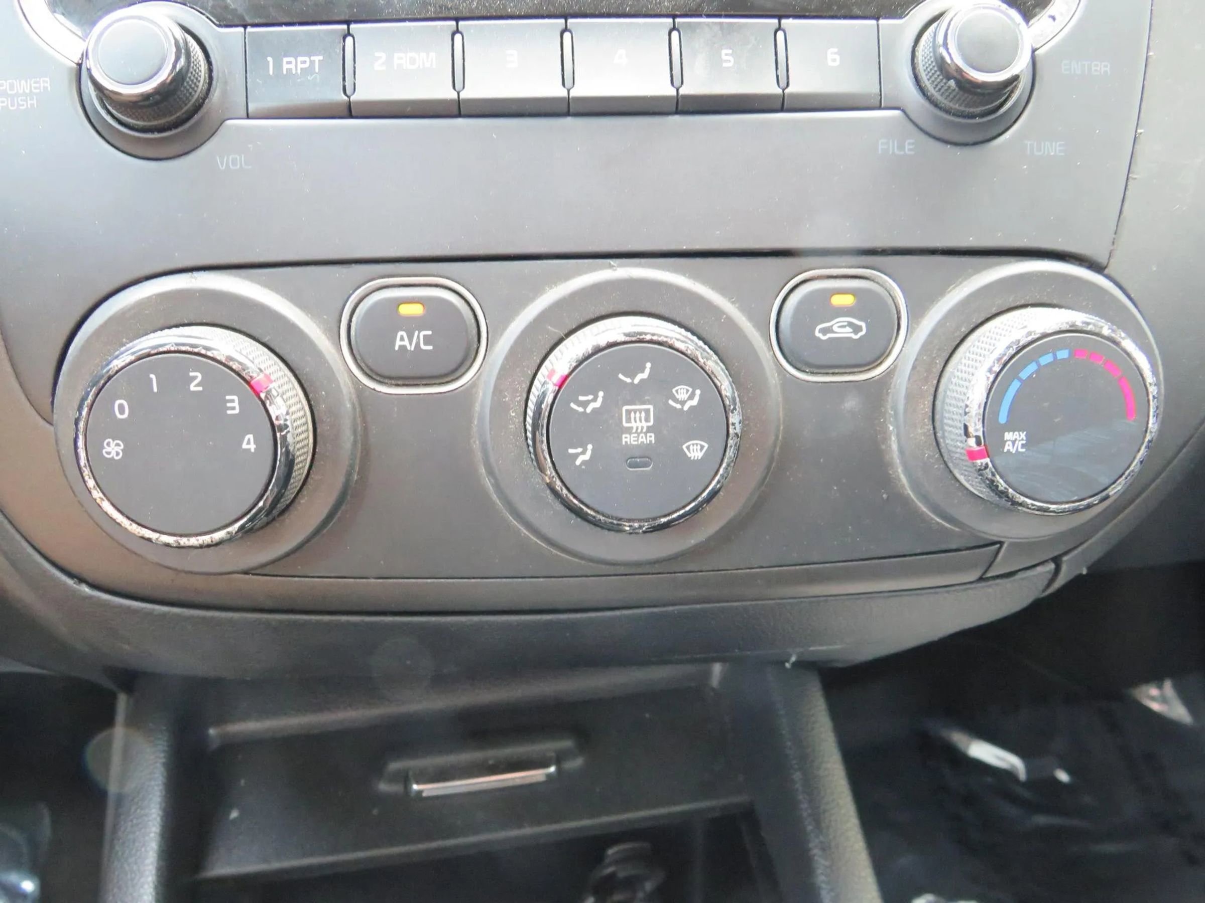 Used 2017 Kia Forte LX image 19