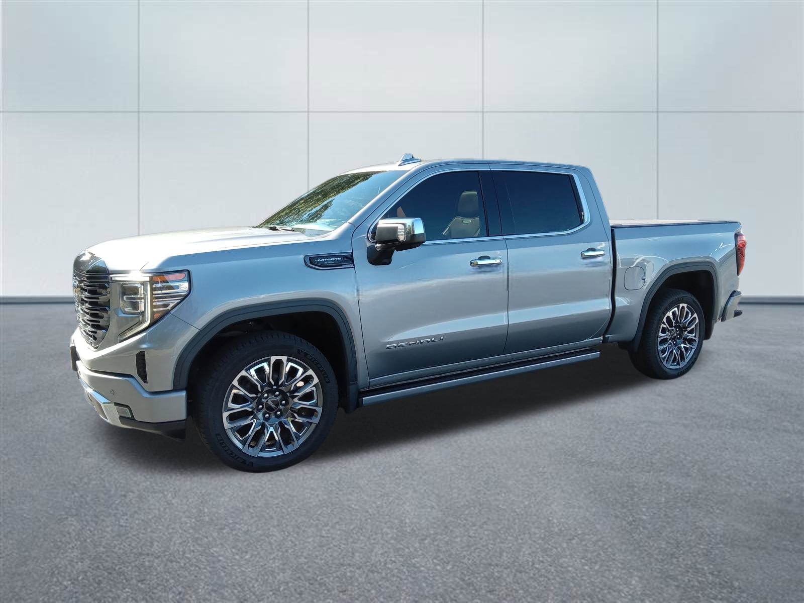 Used 2024 GMC Sierra 1500 Denali Ultimate AWD/4WD image 1