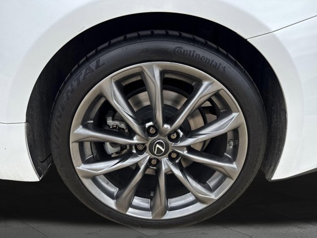 Certified 2022 Lexus RC 350 F Sport RWD image 23