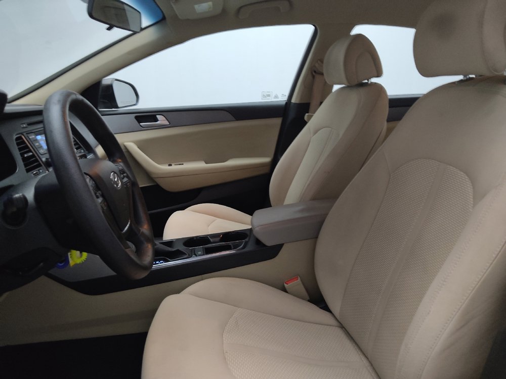 Used 2015 Hyundai Sonata SE w/ Winter Package FWD image 17