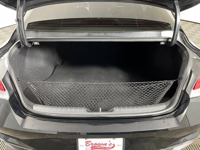 Used 2023 Hyundai Elantra Limited image 41