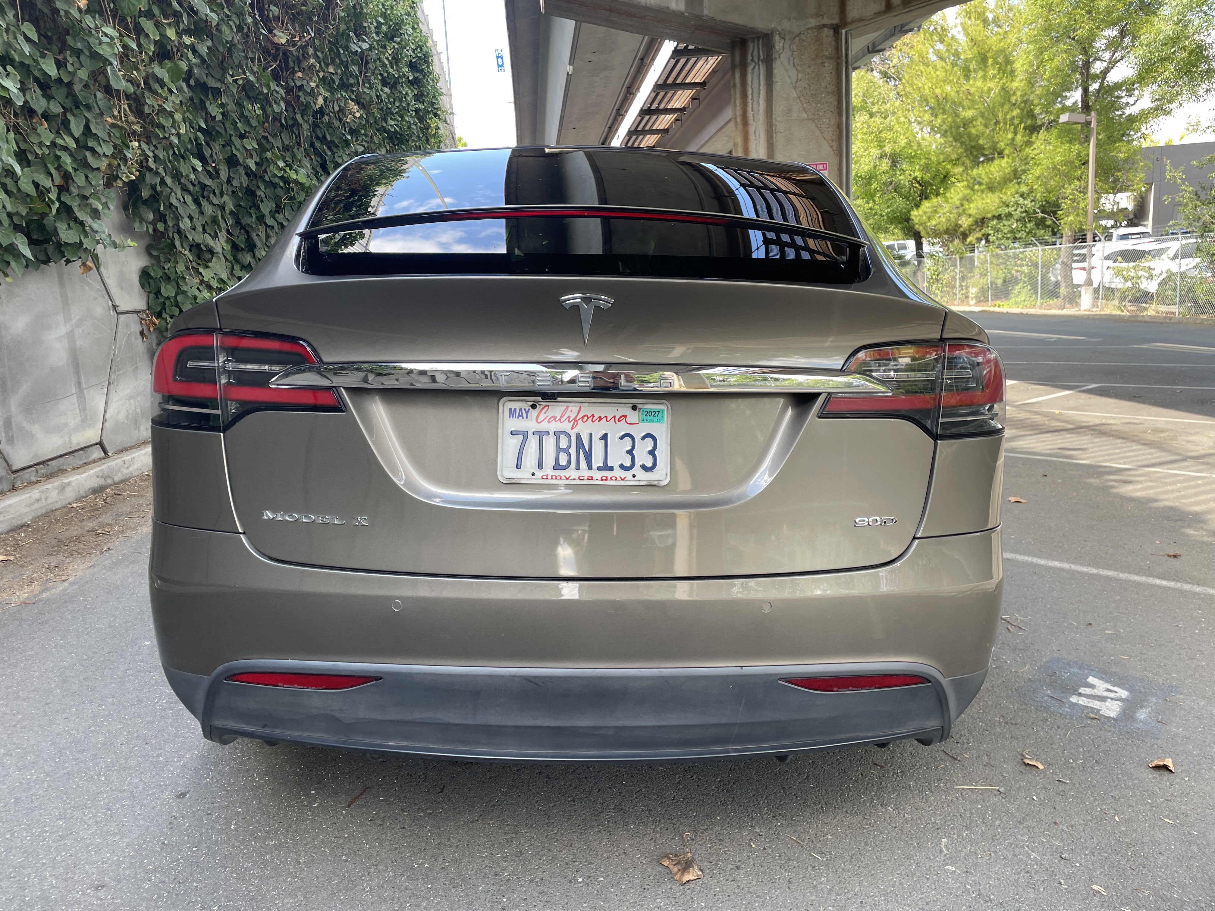 Used 2016 Tesla Model X 90D AWD/4WD image 10