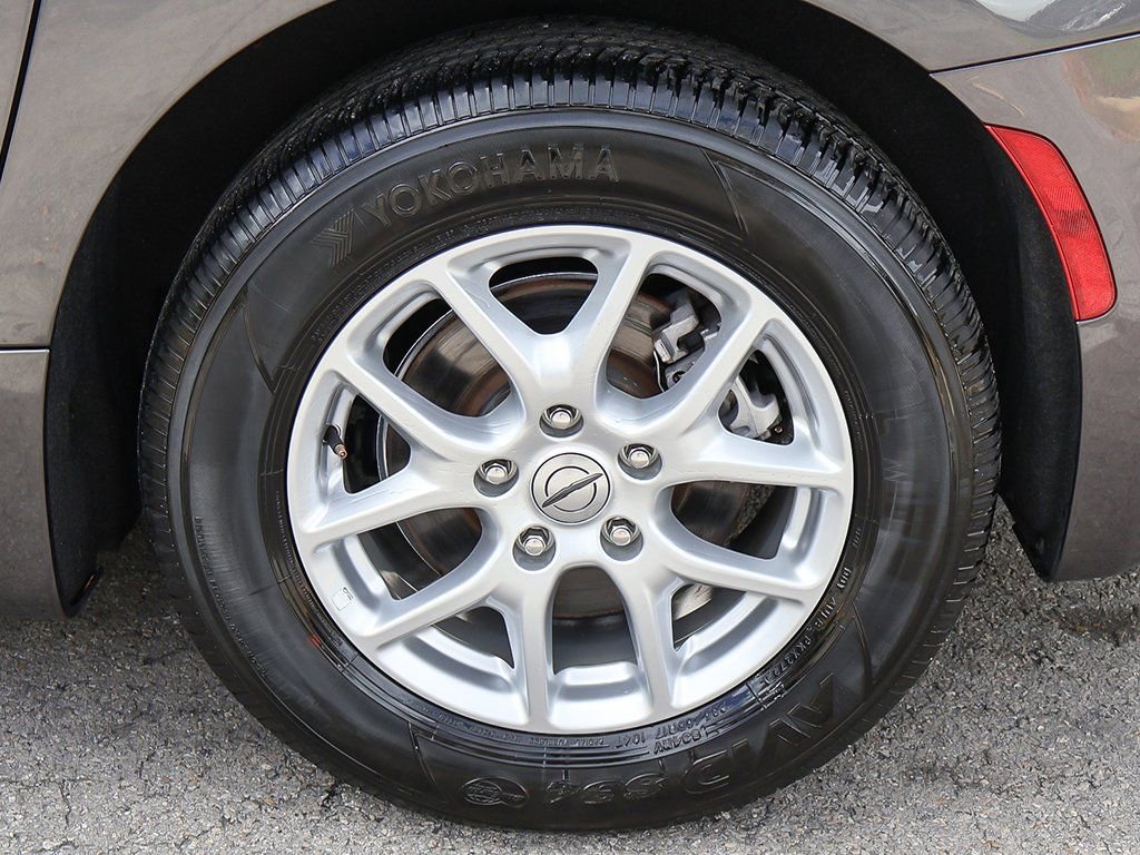 Used 2023 Chrysler Pacifica Touring-L FWD image 22