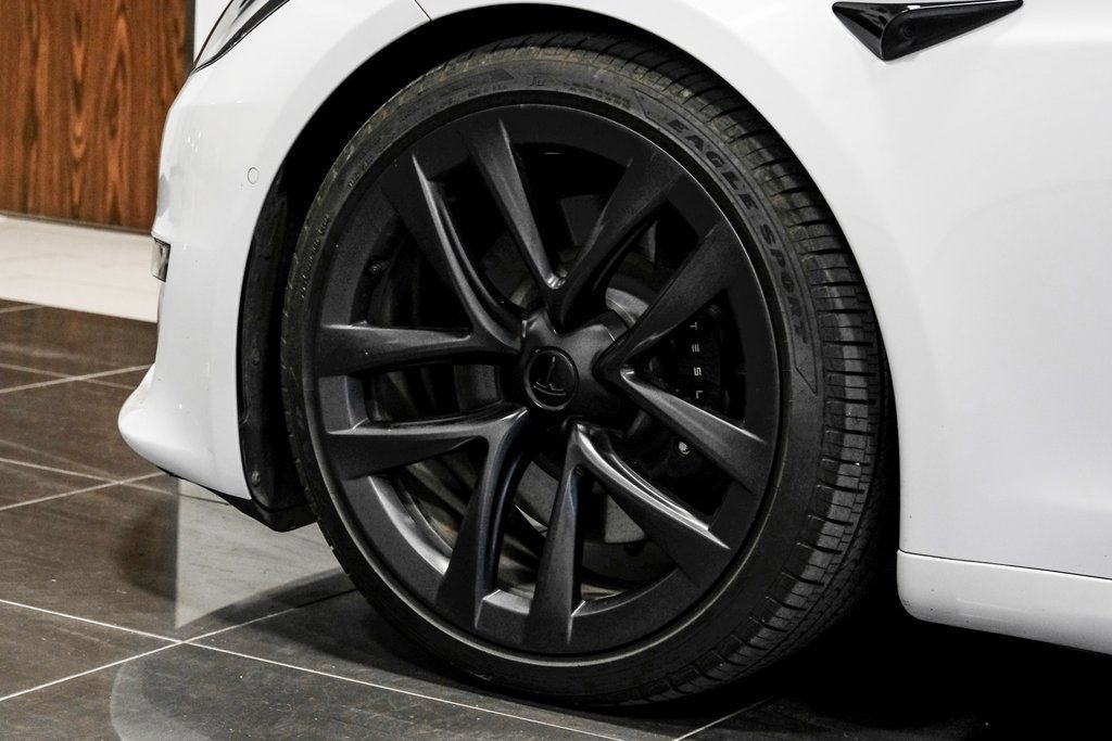 Used 2023 Tesla Model S image 18