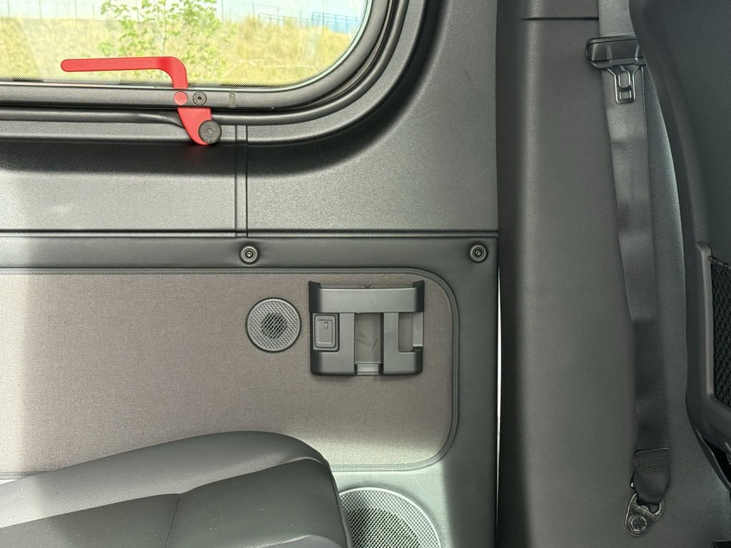 New 2025 Mercedes-Benz Sprinter 2500 image 13
