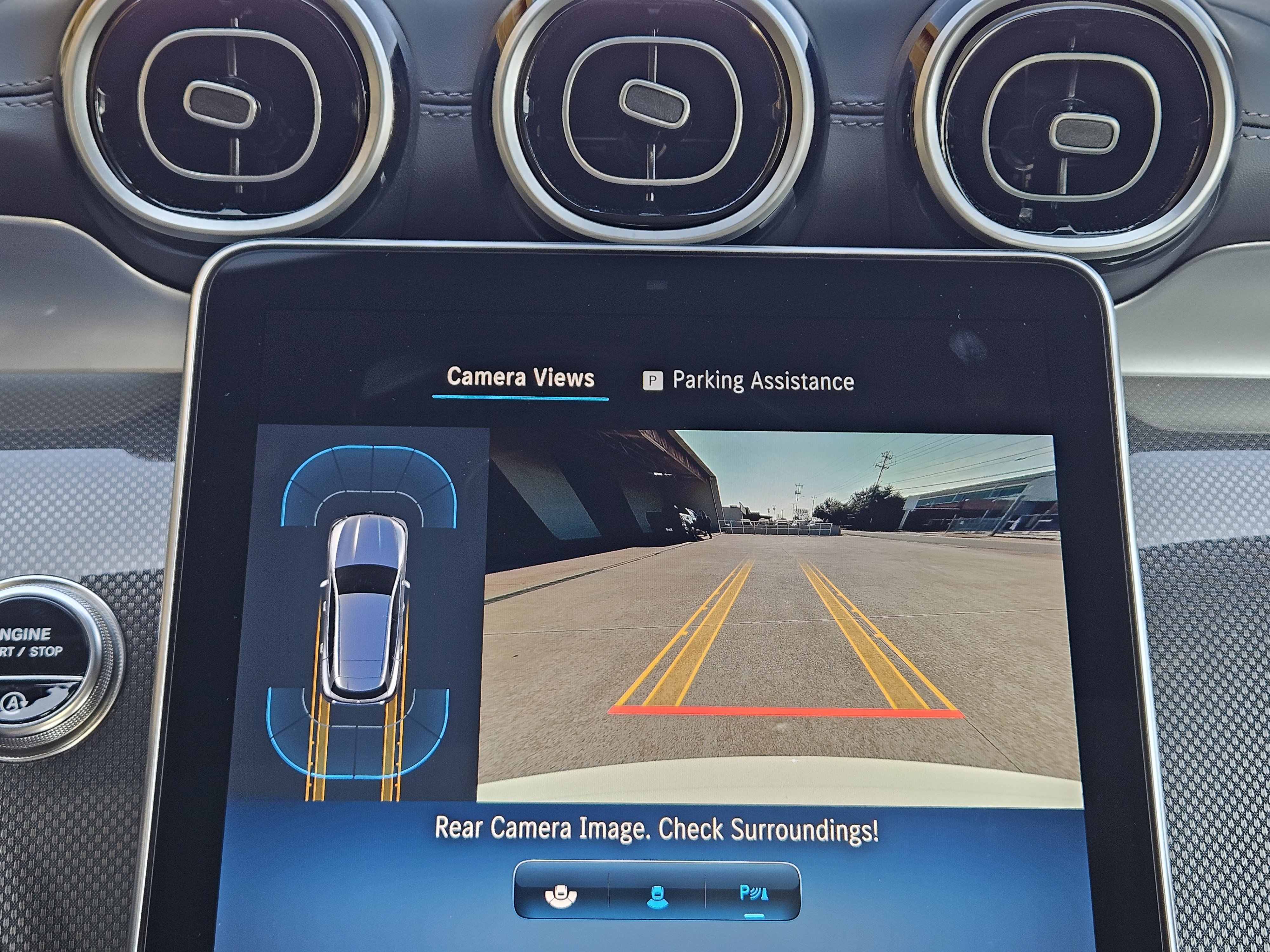 Used 2025 Mercedes-Benz GLC 43 AMG 4MATIC image 19