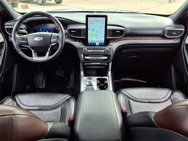 Used 2020 Ford Explorer Platinum w/ Premium Technology Package image 14