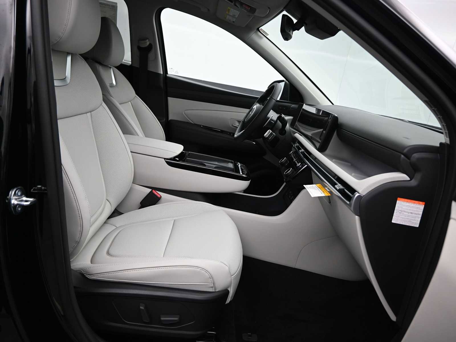 New 2026 Hyundai Tucson Limited image 11