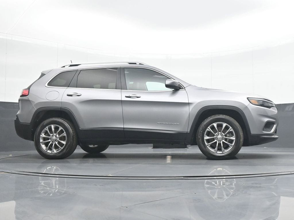 Used 2019 Jeep Cherokee Latitude Plus w/ Cold Weather Group image 31