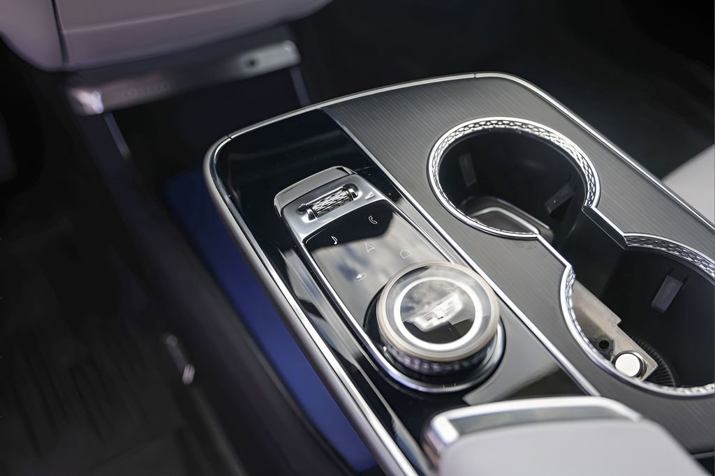 Certified 2025 Cadillac Lyriq Sport AWD/4WD image 18