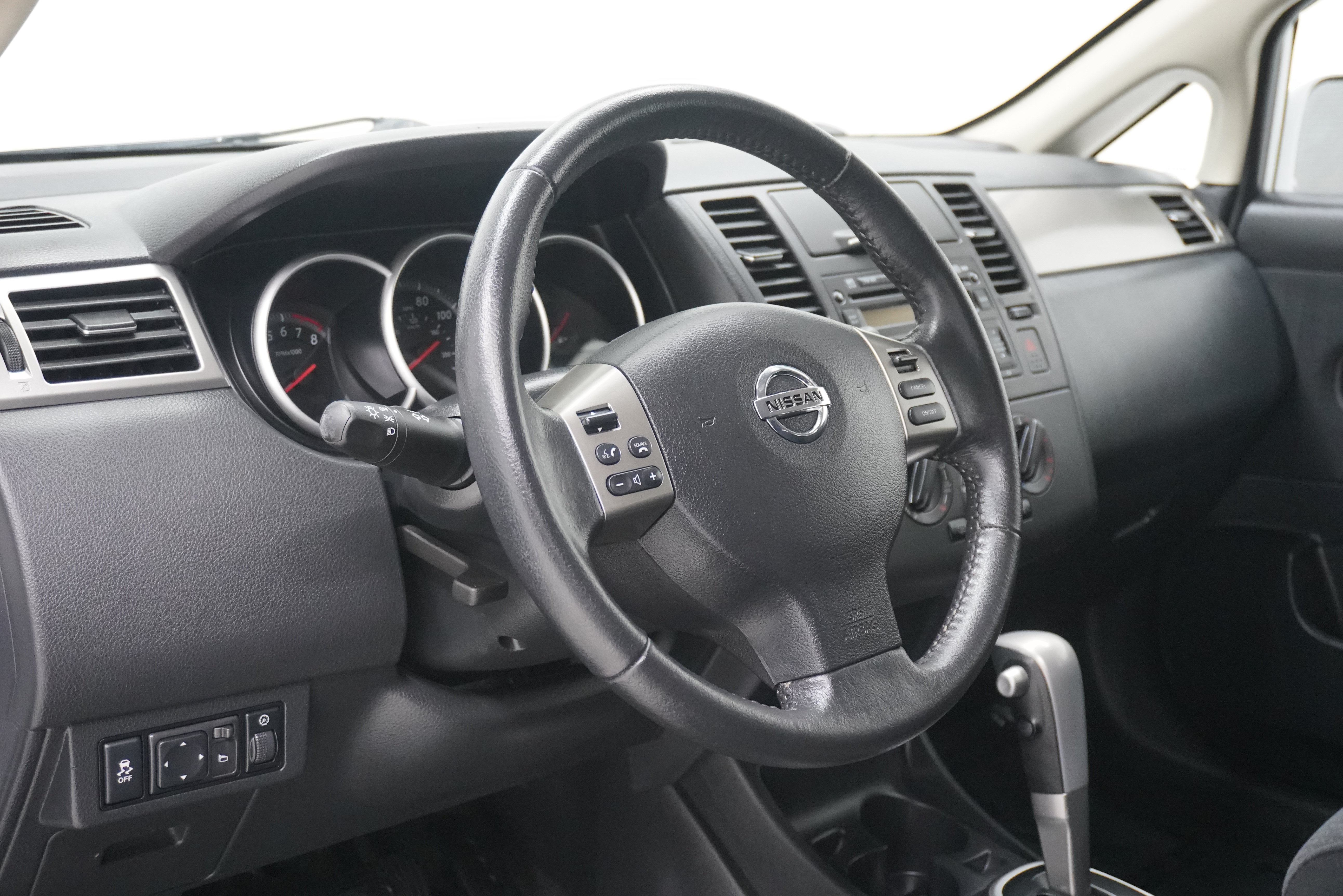 Used 2012 Nissan Versa 1.8 S w/ Special Edition Pkg FWD image 10