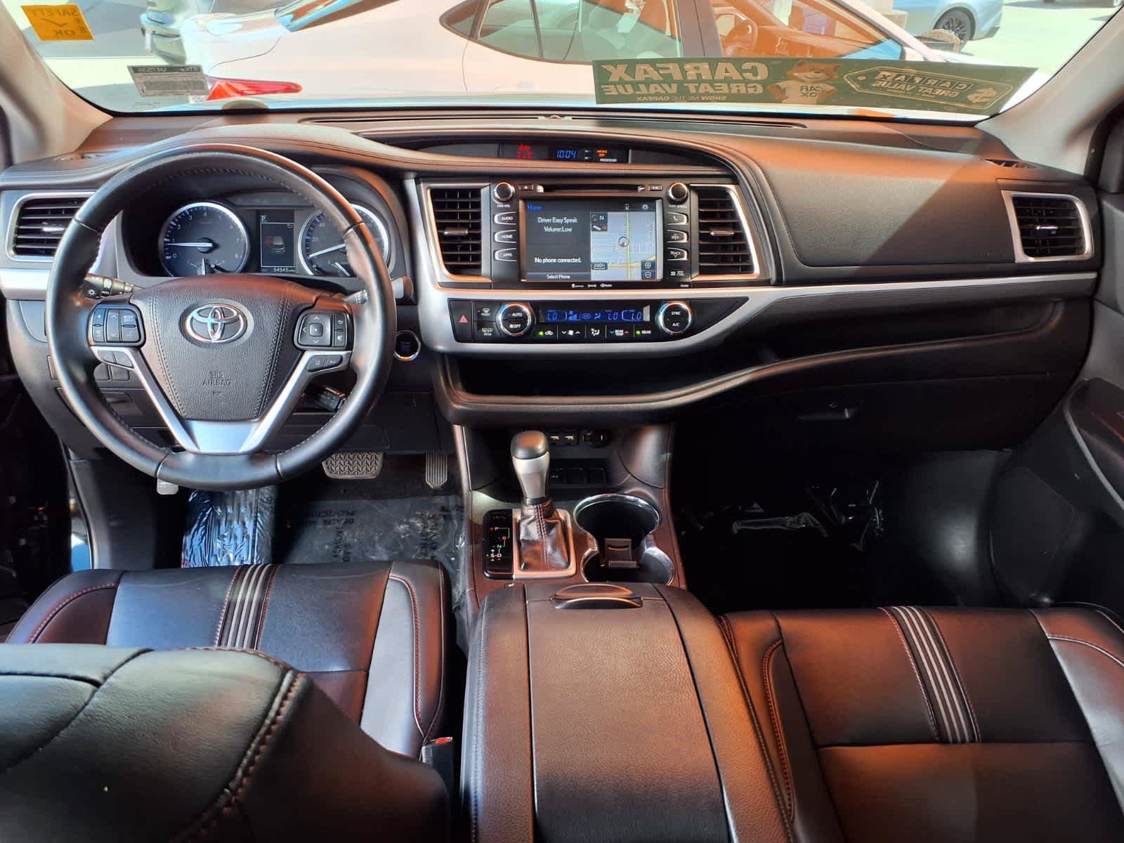 Used 2019 Toyota Highlander SE w/ Carpet Mat Package (TMS) FWD image 17