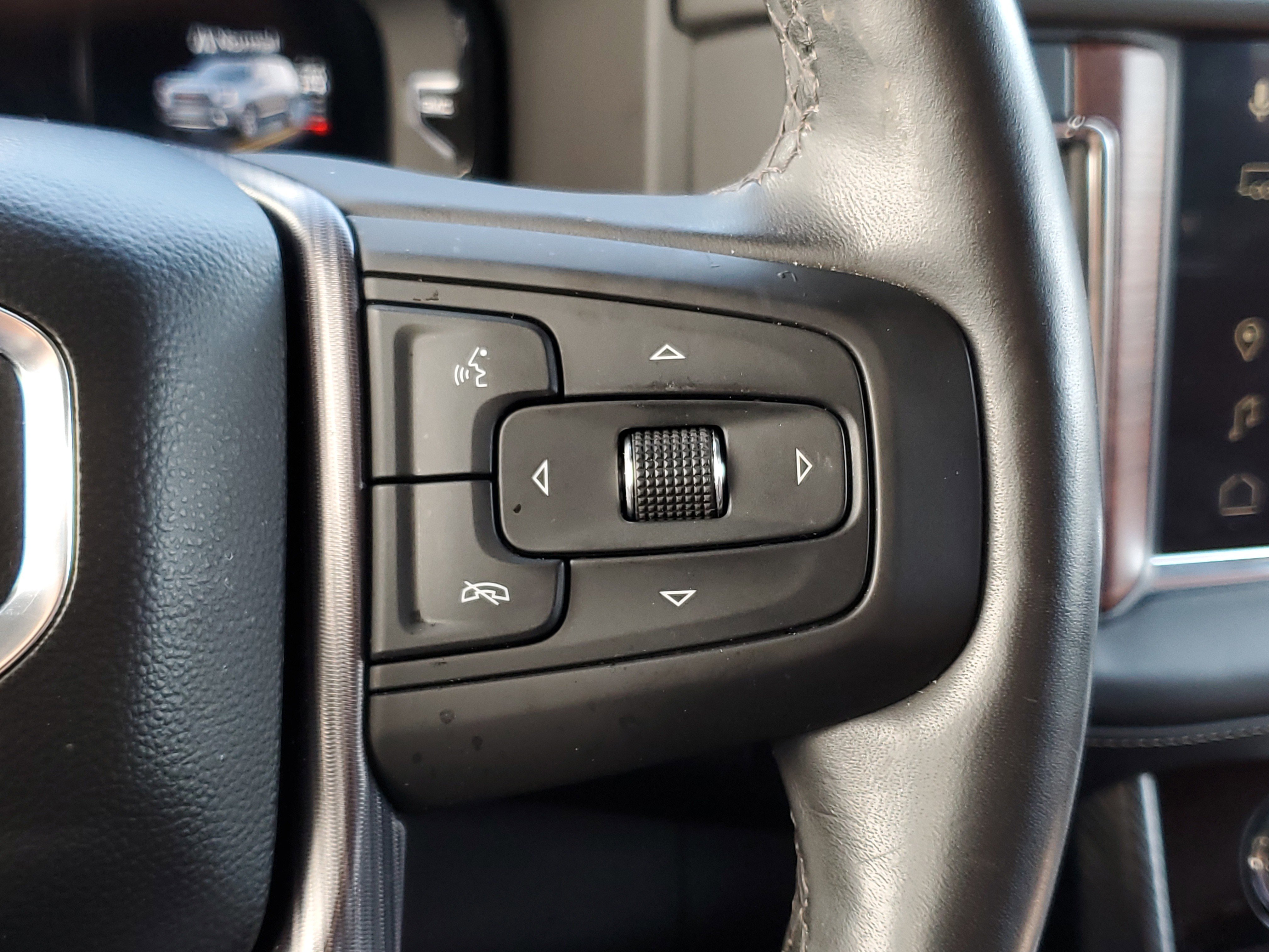 Certified 2023 GMC Yukon Denali Ultimate image 27