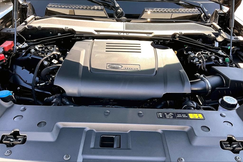 New 2026 Land Rover Defender 110 S AWD/4WD image 12