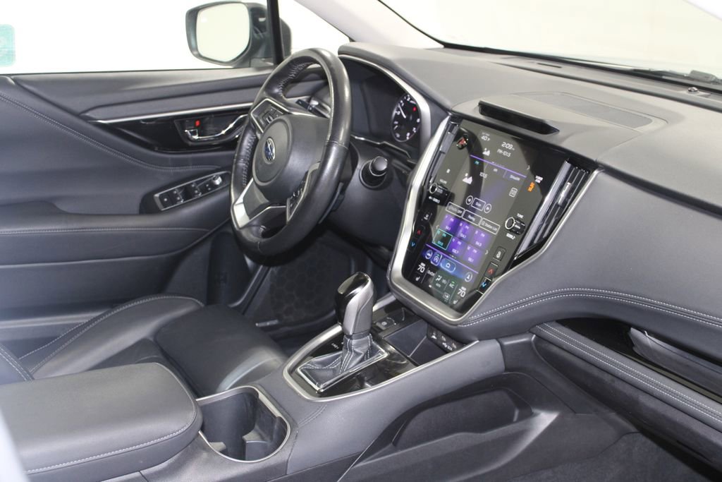 Used 2022 Subaru Outback Limited image 28