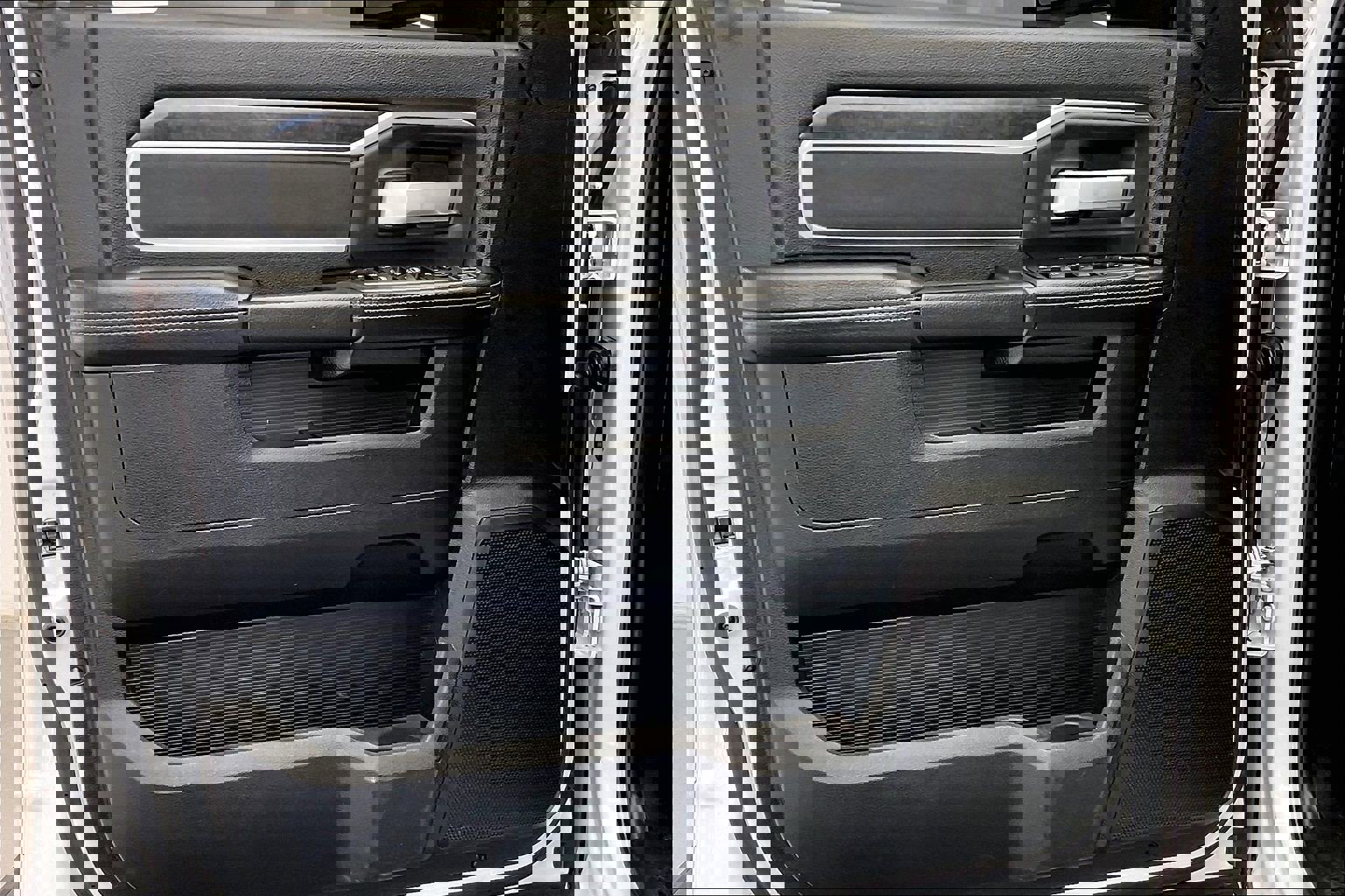 Used 2024 RAM 2500 Big Horn w/ Off Road Package image 25