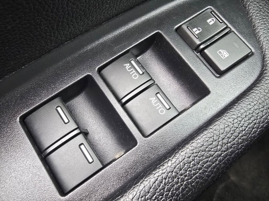 Used 2021 Honda Pilot Touring image 26