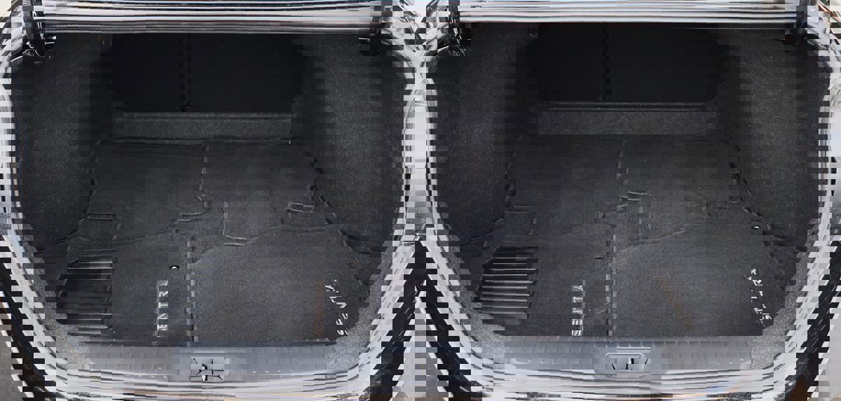 Used 2024 Nissan Sentra SV image 23