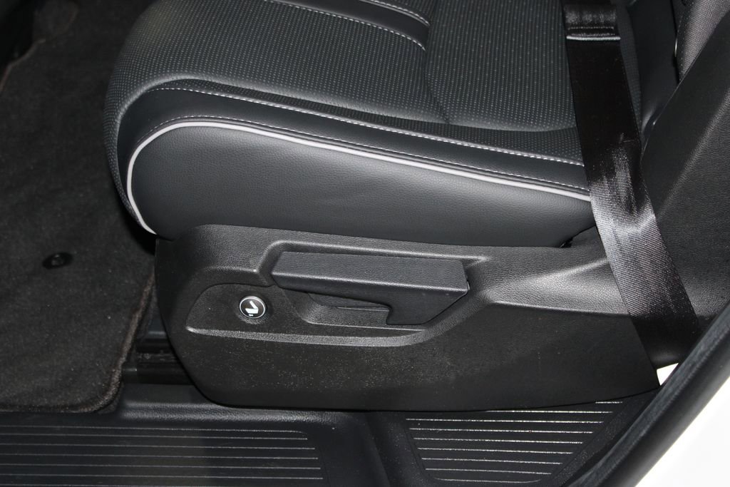 Used 2024 Honda Pilot Elite image 18