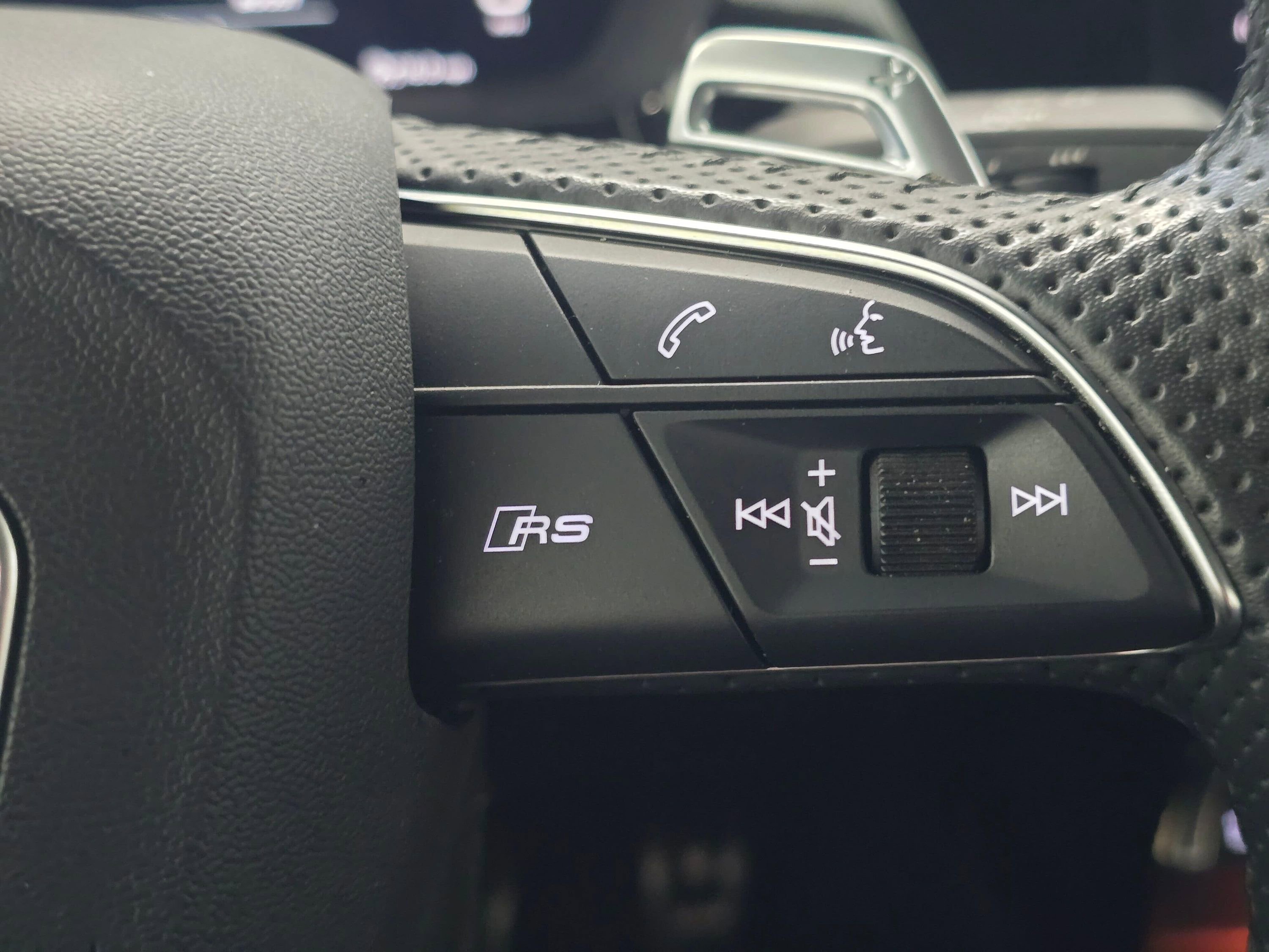 Used 2024 Audi RS 3 w/ Carbon Package image 45