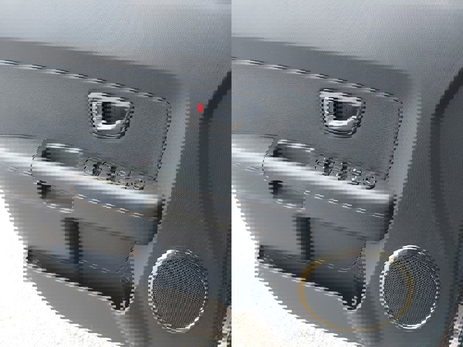 Used 2011 Kia Soul + image 29