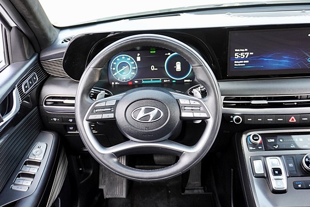 Certified 2025 Hyundai Palisade Calligraphy AWD/4WD image 33