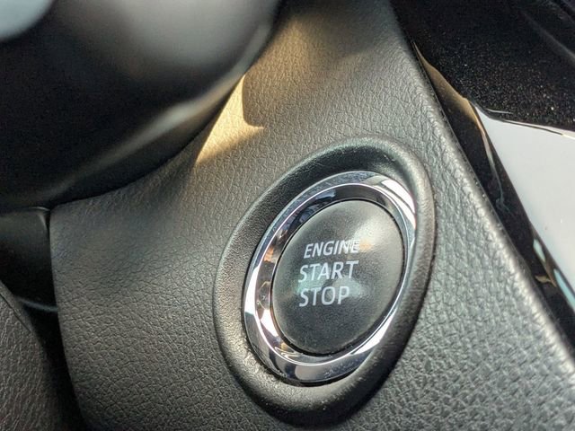 Used 2019 Toyota C-HR Limited FWD image 28