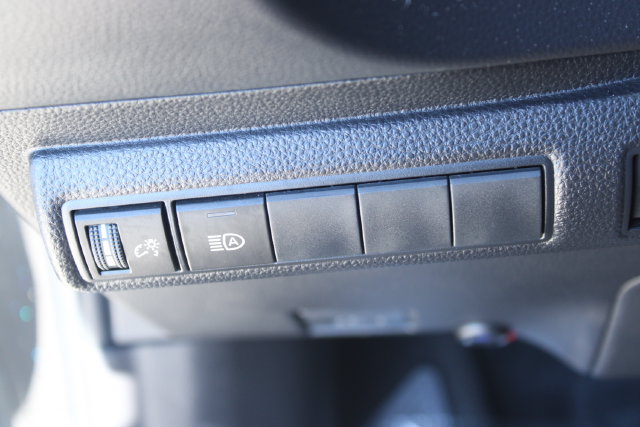 Used 2023 Toyota Corolla LE w/ Carpet Mat Package (TMS) FWD image 21