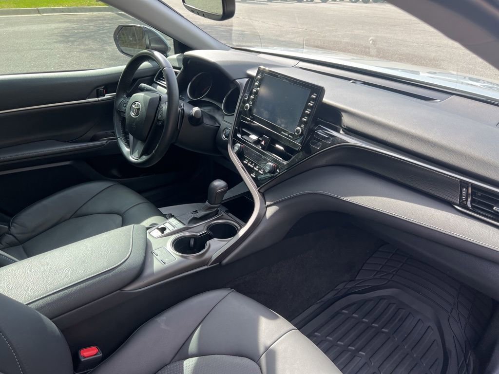 Used 2023 Toyota Camry XSE FWD image 11