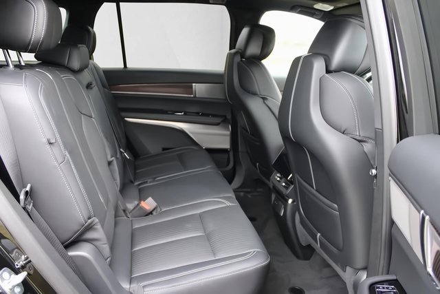 New 2026 Cadillac Vistiq Luxury image 25