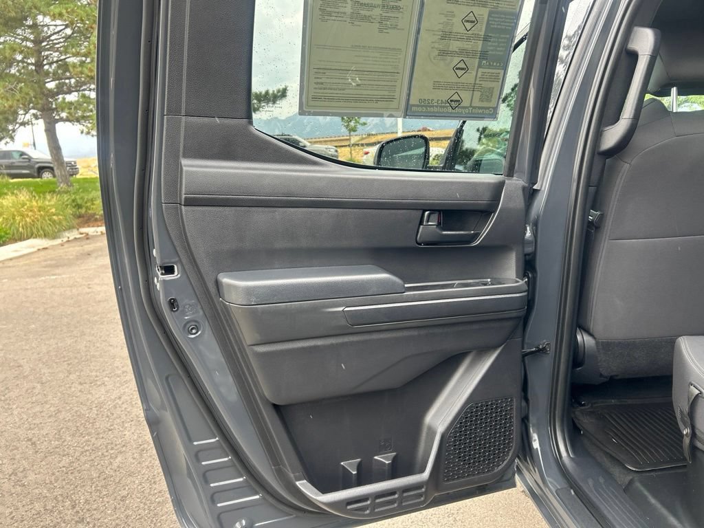 Used 2025 Toyota Tacoma SR w/ SR Upgrade Package AWD/4WD image 18