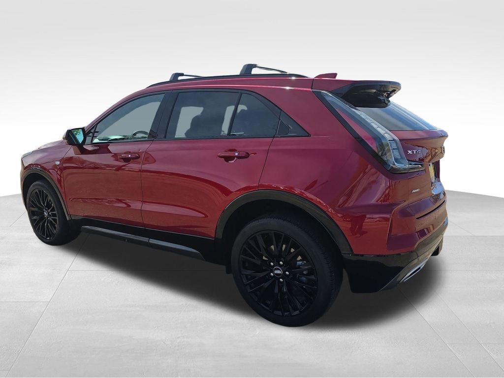 Used 2024 Cadillac XT4 Sport image 3