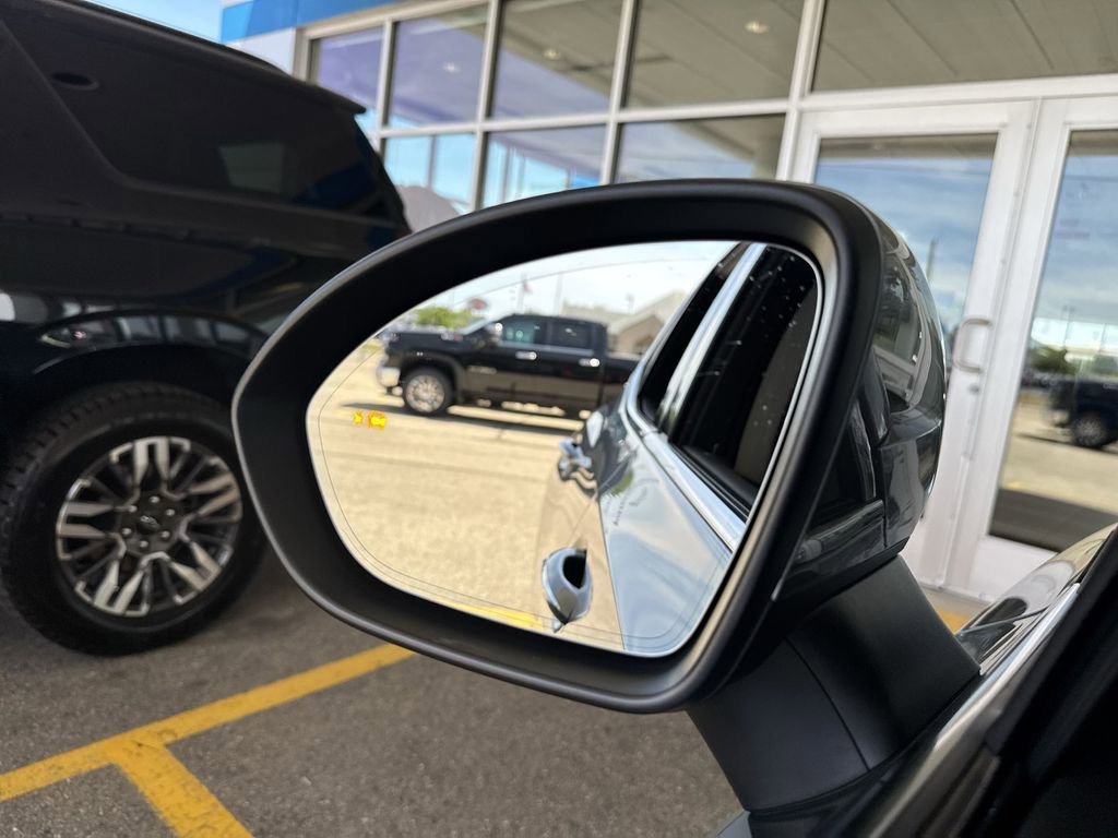 Certified 2025 Buick Envision Avenir AWD/4WD image 9