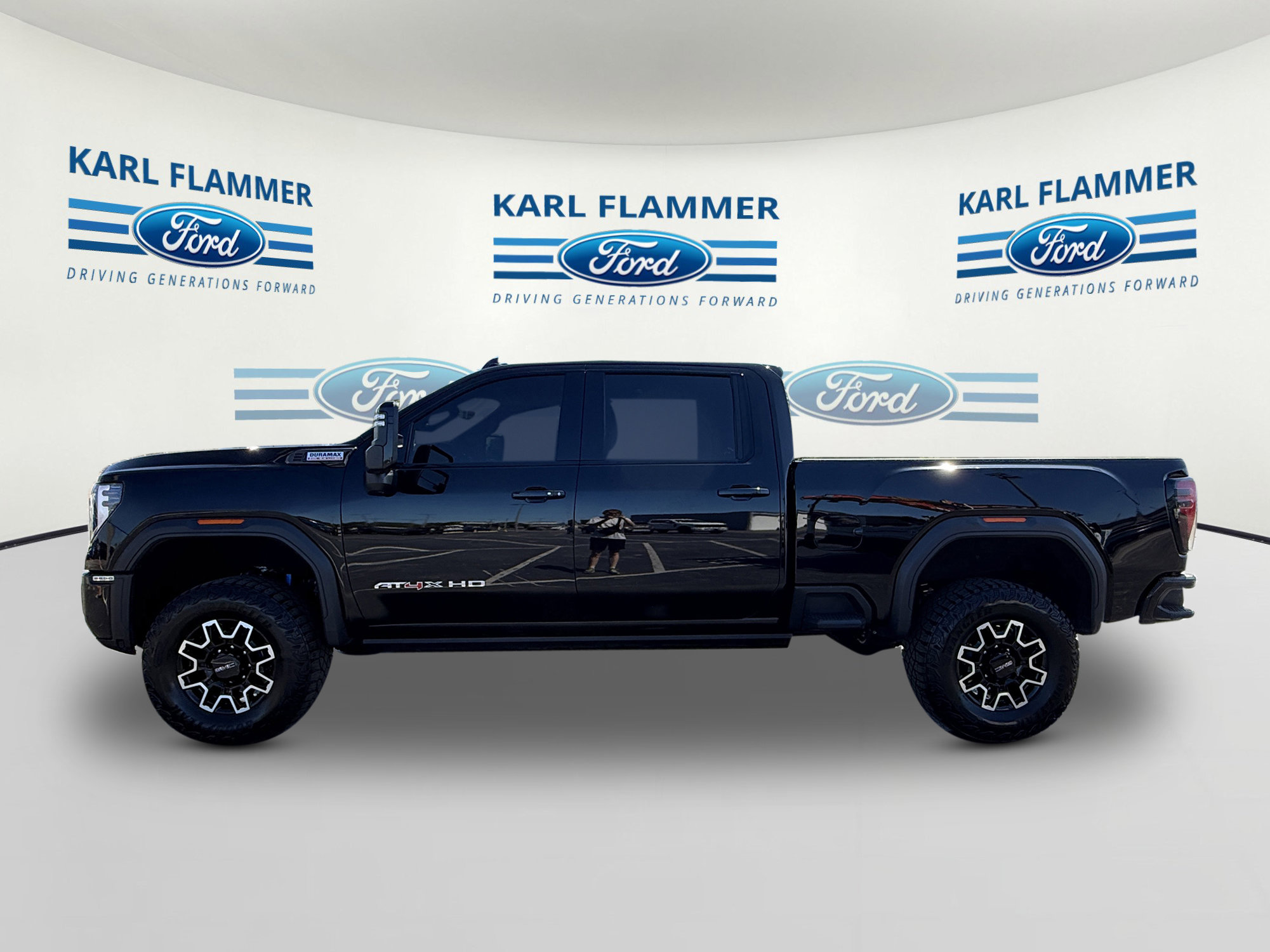 Used 2024 GMC Sierra 2500 AT4X AWD/4WD image 5